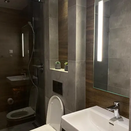 Kristal Kalman Apartment